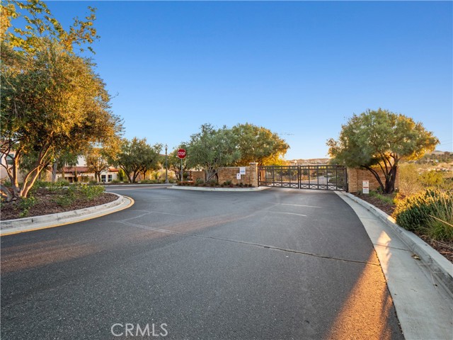 Detail Gallery Image 37 of 46 For 20818 Red Sky Ct, Saugus,  CA 91350 - 4 Beds | 4 Baths