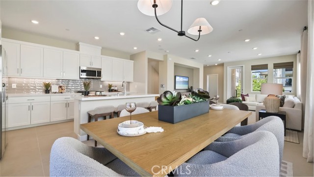 Front Image Thumbnail for CROC25268404