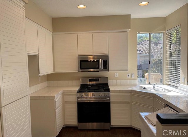 8215 E White Oak, Orange CA: https://media.crmls.org/medias/69f8748e-dd40-4d44-b25a-b4ce238d65b3.jpg