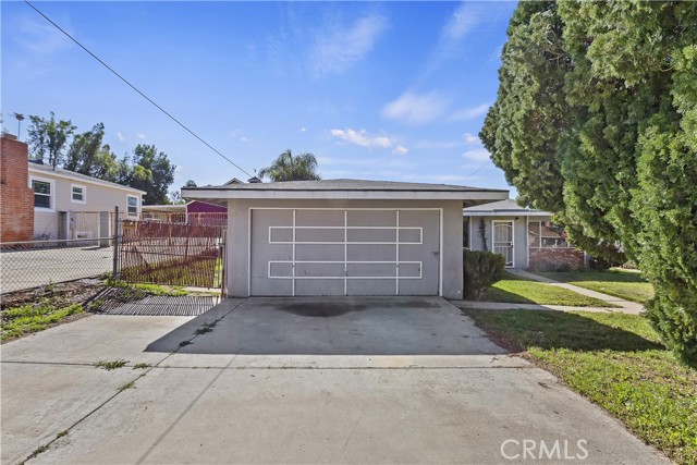 976 1St St, Norco, CA 92860