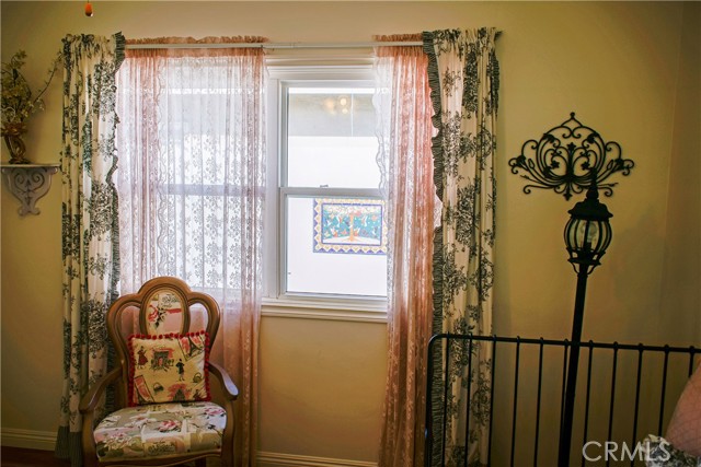 Detail Gallery Image 31 of 65 For 2019 Valencia, Santa Ana,  CA 92706 - 4 Beds | 2 Baths