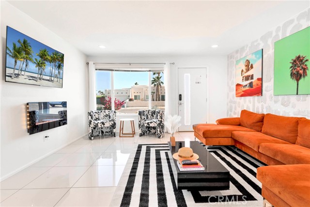 Detail Gallery Image 8 of 42 For 2144 E Rogers, Palm Springs,  CA 92262 - 4 Beds | 2 Baths