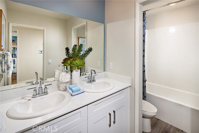 Detail Gallery Image 16 of 22 For 8157 Perada St, Jurupa Valley,  CA 92509 - 5 Beds | 3 Baths