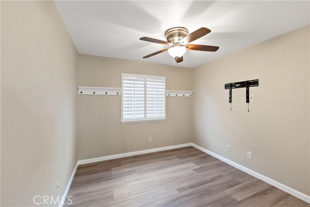 Detail Gallery Image 12 of 22 For 2168 E Powers, Fresno,  CA 93720 - 4 Beds | 2 Baths