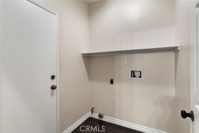 Detail Gallery Image 11 of 29 For 15563 Keokuk Way, Victorville,  CA 92395 - 3 Beds | 2 Baths