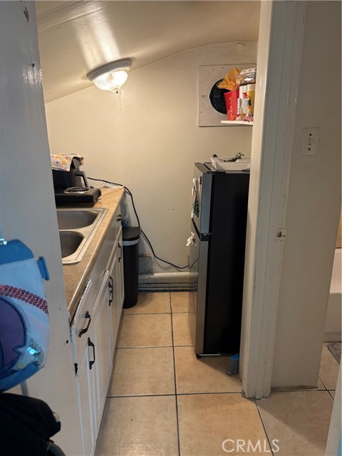 6628 Rose Avenue, Long Beach CA: https://media.crmls.org/medias/69ff8570-7ecc-4b25-a644-94d200c46833.jpg