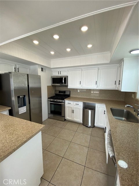 Detail Gallery Image 7 of 44 For 320 Paseo De La Playa a,  Redondo Beach,  CA 90277 - 2 Beds | 2/1 Baths