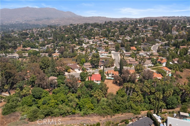 6065 Saint Augustine Drive, Riverside CA: https://media.crmls.org/medias/6a0045c8-9aa6-4bd2-9089-2c463e7964e5.jpg
