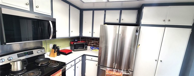 Detail Gallery Image 13 of 33 For 3030 Frontier, Thousand Oaks,  CA 91360 - 4 Beds | 2/1 Baths