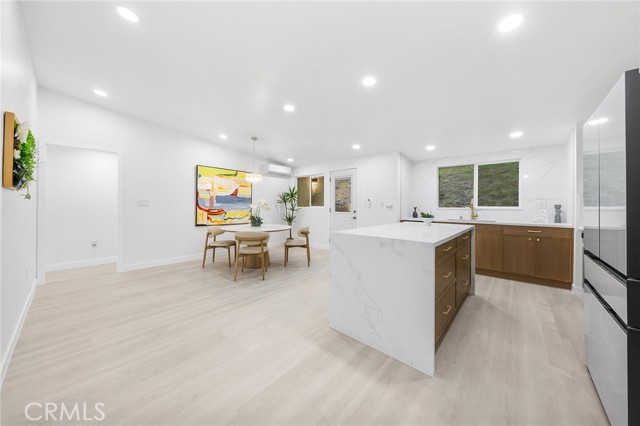 Detail Gallery Image 14 of 41 For 261 Zenith, La Puente,  CA 91744 - 3 Beds | 2 Baths