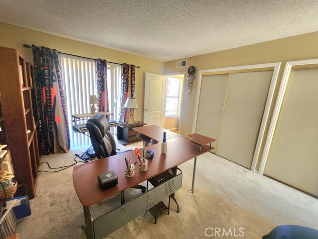 450 Fairway Drive, Palmdale CA: https://media.crmls.org/medias/6a00e7b9-7ae7-47b6-b55c-f33af0e6c67d.jpg