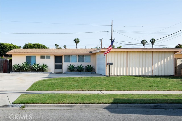 9262 Joyzelle Drive, Garden Grove CA: https://media.crmls.org/medias/6a02d1d1-8323-4634-a38d-e0d651821c21.jpg