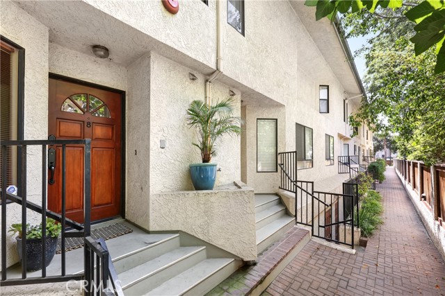 322 S Mentor Ave #8, Pasadena, CA 91106