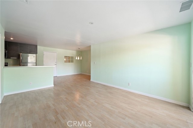 Detail Gallery Image 16 of 22 For 7254 Vassar Ave #303,  Canoga Park,  CA 91303 - 2 Beds | 2 Baths