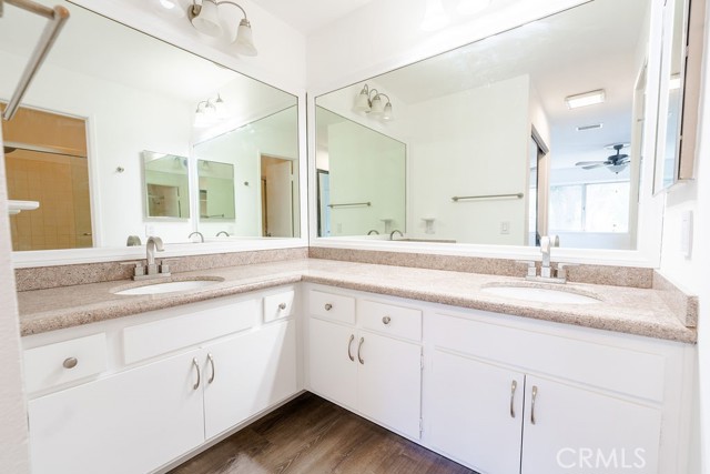 26129 Mcbean Pkwy, Valencia CA: https://media.crmls.org/medias/6a04a9f2-4202-49e2-b103-3c9743e3a273.jpg