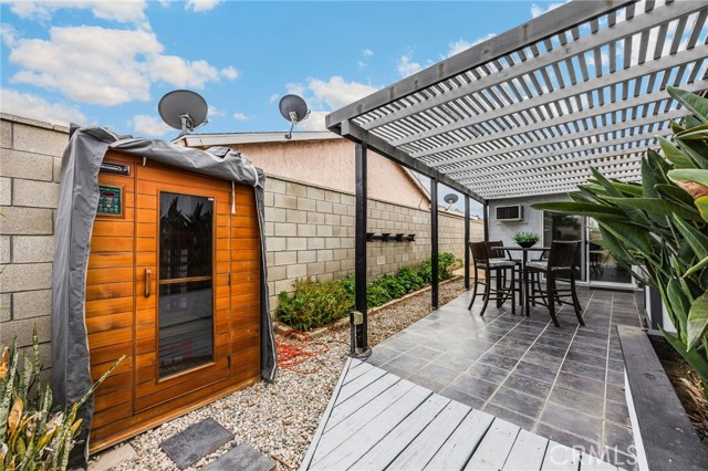 1463 Moore Circle, Corona CA: https://media.crmls.org/medias/6a051ae0-8f5e-4538-a6ba-c21644cc5850.jpg