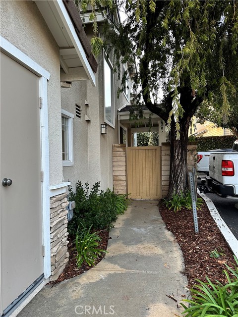 27109 Teton trail, Valencia CA: https://media.crmls.org/medias/6a054725-d3ba-46ce-9c5c-07b18801789d.jpg