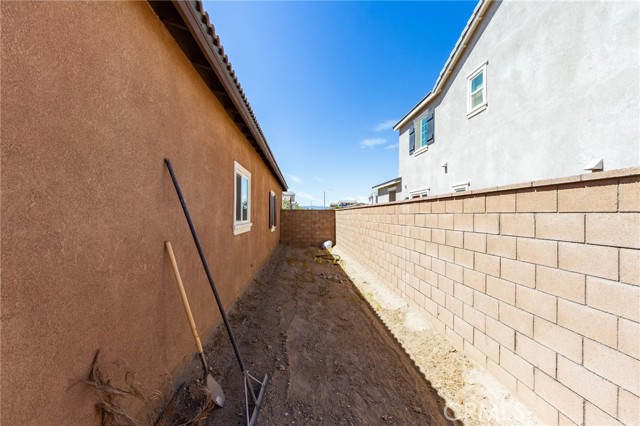 Detail Gallery Image 42 of 43 For 11856 Calenda Ct, Victorville,  CA 92392 - 4 Beds | 3 Baths