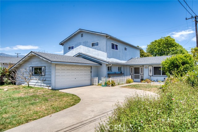 740 Walnut Lane, Santa Barbara CA: https://media.crmls.org/medias/6a05ad96-e4b4-44a7-b411-6b651ffe9ceb.jpg