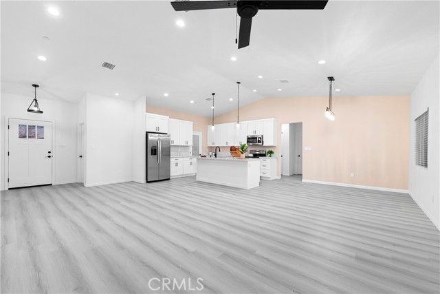 Detail Gallery Image 10 of 26 For 20312 81st St, California City,  CA 93505 - 4 Beds | 2 Baths