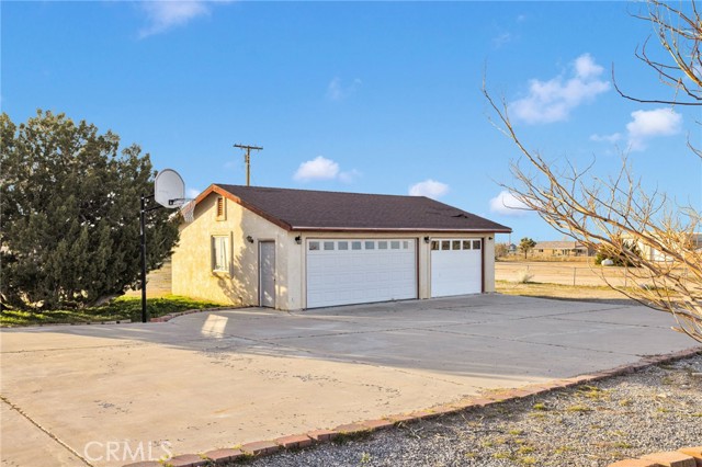 Detail Gallery Image 40 of 71 For 329 Lindero Rd, Pinon Hills,  CA 92372 - 7 Beds | 4 Baths
