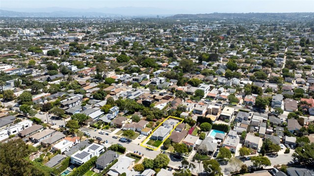 4250 McConnell Boulevard, Los Angeles CA: https://media.crmls.org/medias/6a065e85-fd3e-48e0-88e2-5d14beda6bfe.jpg