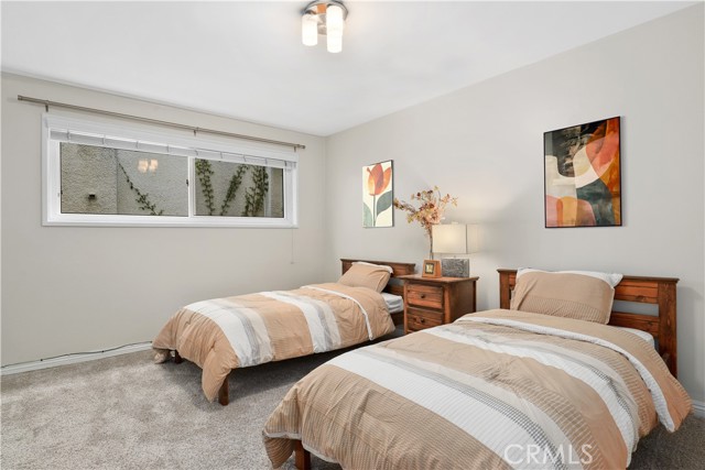 930 3rd Street, Santa Monica CA: https://media.crmls.org/medias/6a067cdf-0f6f-4aa8-90b2-da3a63ae9a2d.jpg
