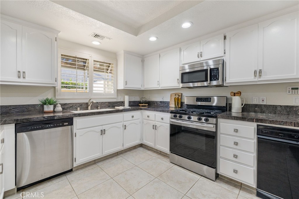 MLS #PW25263110 image #11