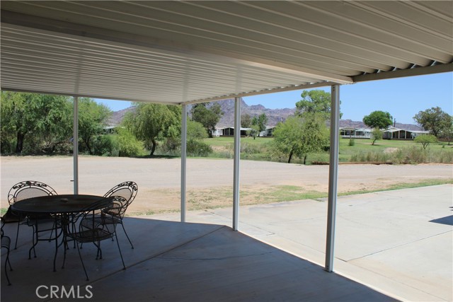 220 Colorado River Drive, Blythe CA: https://media.crmls.org/medias/6a06b05b-73bd-429c-9203-f9a75832e739.jpg