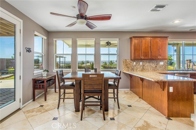 33411 Miners Drive, Yucaipa CA: https://media.crmls.org/medias/6a06ce84-c941-4272-b6cb-469b32f7122e.jpg
