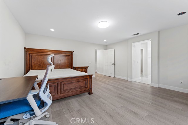 Detail Gallery Image 23 of 31 For 21 New Jersey, Irvine,  CA 92606 - 5 Beds | 3 Baths