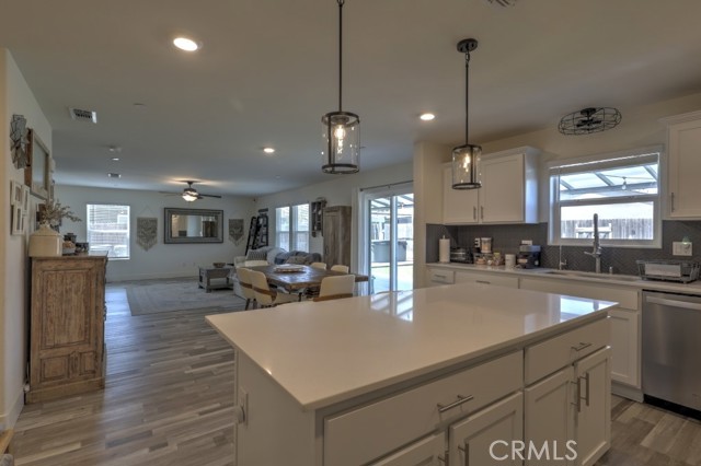 Detail Gallery Image 18 of 75 For 2129 Redding Way, Atwater,  CA 95301 - 5 Beds | 3/1 Baths