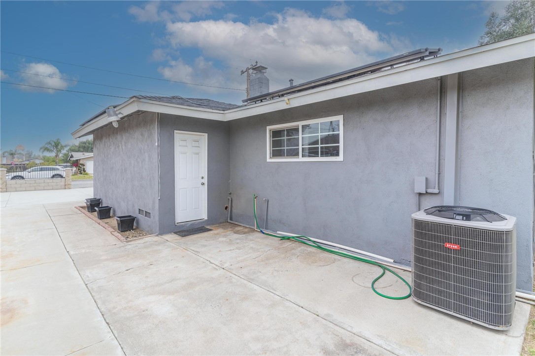 Detail Gallery Image 37 of 43 For 9281 Hemlock Ave, Fontana,  CA 92335 - 3 Beds | 1 Baths