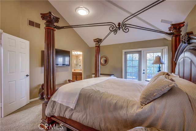 4 Sugarpine Drive, Trabuco Canyon CA: https://media.crmls.org/medias/6a0904e3-e328-4ab7-8bcc-734cae6f8537.jpg