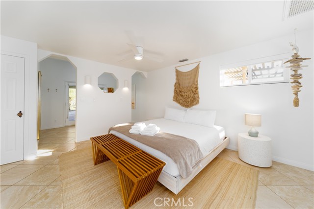 Front Image Thumbnail for CRSR26030395