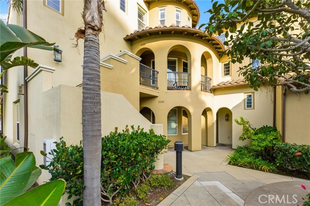 Detail Gallery Image 3 of 48 For 21245 Alanis, Huntington Beach,  CA 92648 - 3 Beds | 2/1 Baths