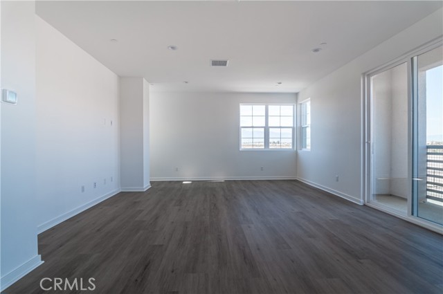 Detail Gallery Image 13 of 24 For 2450 E Stanley Paseo, Ontario,  CA 91762 - 4 Beds | 3/1 Baths