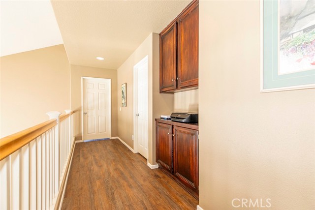 28741 Park Woodland Place, Saugus CA: https://media.crmls.org/medias/6a0af204-3b0c-4e70-974f-ae595fe306fd.jpg
