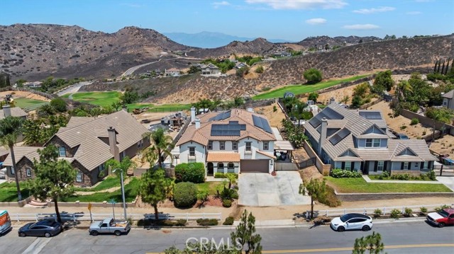 239 Cross Rail Lane, Norco CA: https://media.crmls.org/medias/6a0b4d80-29ba-4788-b0b0-d2e86c9467ac.jpg
