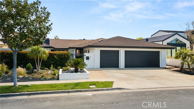 1520 Sandcastle Drive, Corona del Mar CA: https://media.crmls.org/medias/6a0b6ced-fd22-4bb9-80ab-1556ad48c5a3.jpg