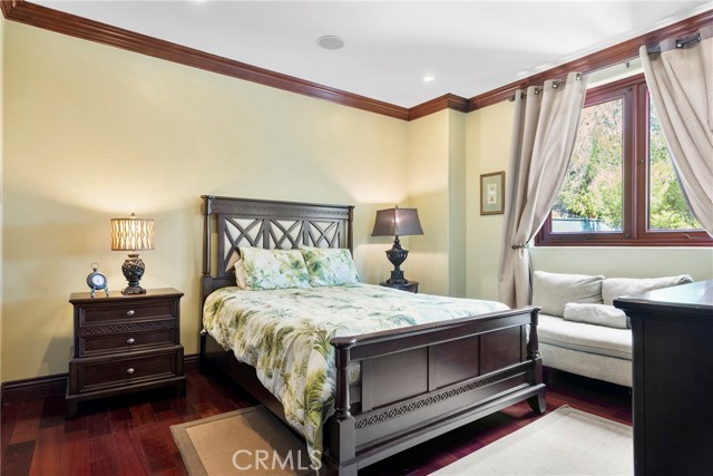 4141 Cambridge Road, La Canada Flintridge CA: https://media.crmls.org/medias/6a0be823-325b-4481-869f-592eedd9dbe1.jpg