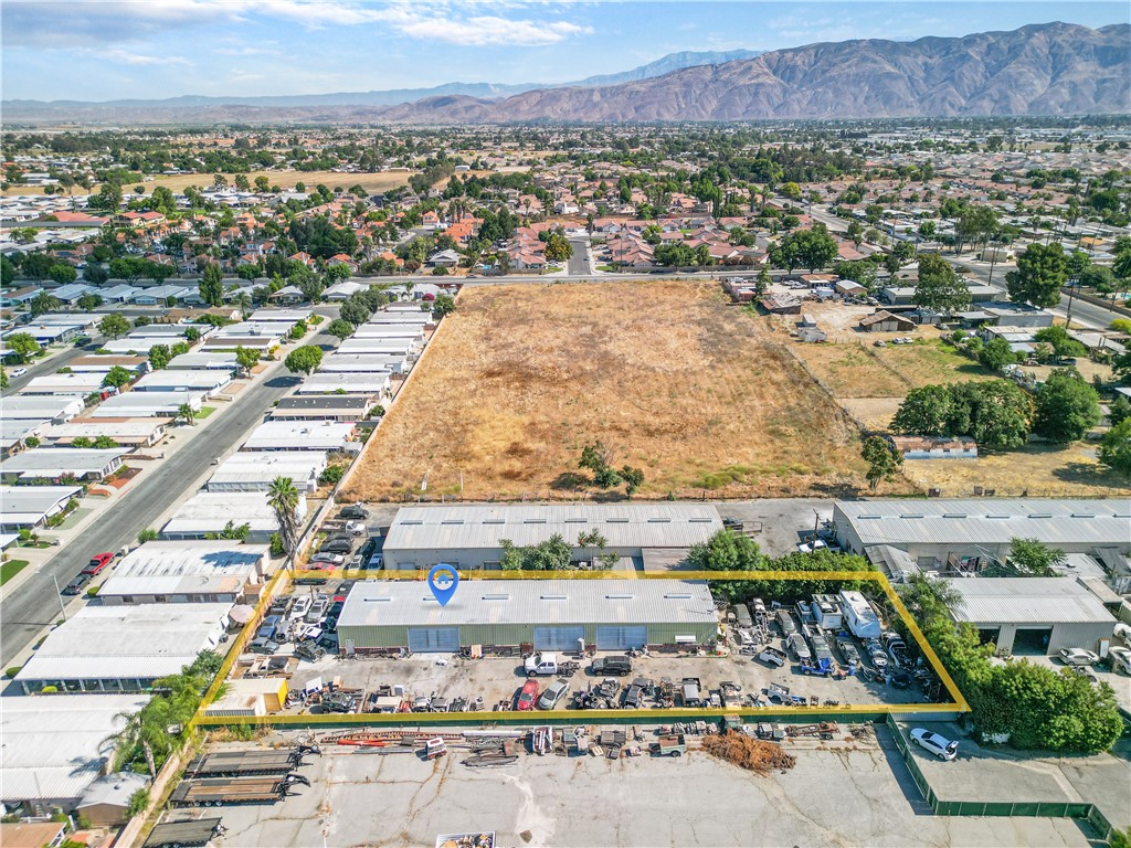 571 N Palm Avenue, Hemet, California 92543, ,Commercial Sale,For Sale,571 N Palm Avenue,CRIV23132039