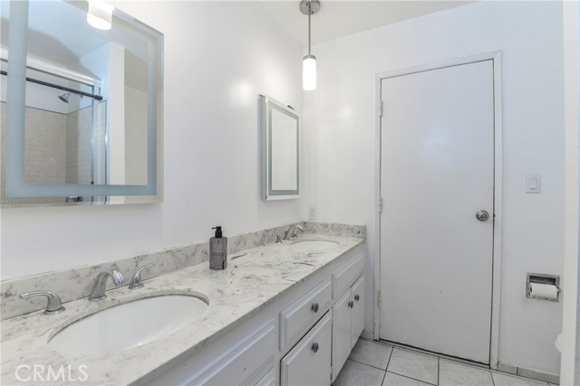 Detail Gallery Image 19 of 36 For 18915 Cantara St, Reseda,  CA 91335 - 3 Beds | 2 Baths
