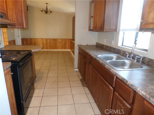 Detail Gallery Image 7 of 18 For 3767 Buckeye, Clearlake,  CA 95422 - 3 Beds | 2 Baths