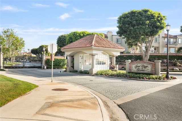 Detail Gallery Image 42 of 50 For 6216 Greenbrier Dr, Huntington Beach,  CA 92648 - 3 Beds | 2/1 Baths