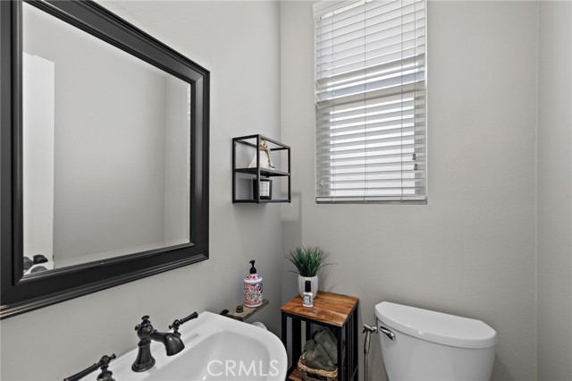 Detail Gallery Image 9 of 26 For 51 Calle De Los Ninos, Rancho Santa Margarita,  CA 92688 - 3 Beds | 2/1 Baths