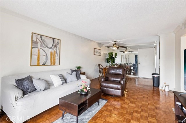 Detail Gallery Image 4 of 22 For 1610 Neil Armstrong St #313,  Montebello,  CA 90640 - 1 Beds | 1 Baths