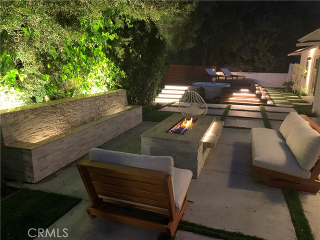 Detail Gallery Image 32 of 41 For 4936 Matula Dr, Tarzana,  CA 91356 - 3 Beds | 3 Baths