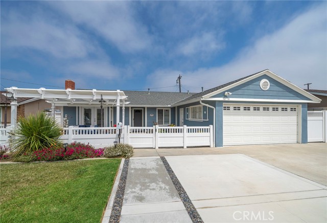 Image 2 for 20692 Egret Ln, Huntington Beach, CA 92646