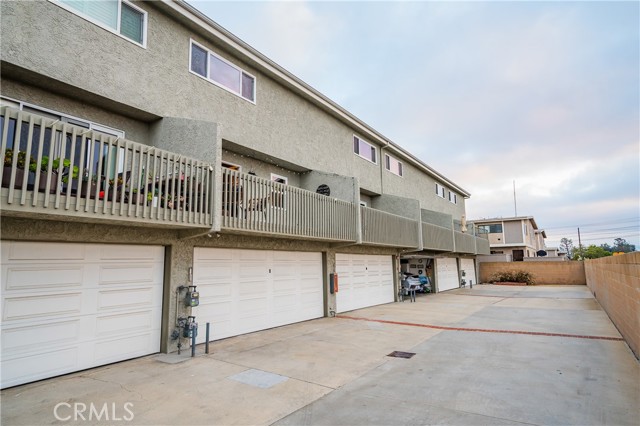 609 Meyer Lane, Redondo Beach, California 90278, 2 Bedrooms Bedrooms, ,1 BathroomBathrooms,Residential,Sold,Meyer,SB21203069